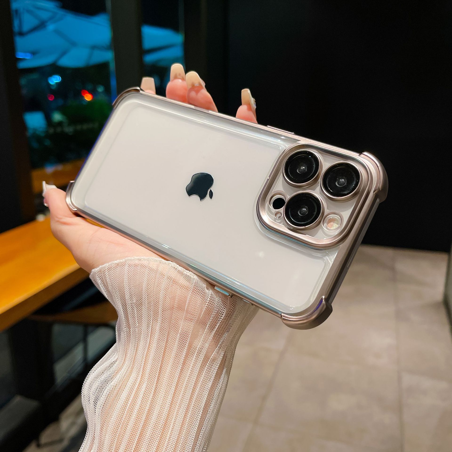 Funda Protectora para iPhone 16, con Protección Anticaídas en las Cuatro Esquinas, Carcasa Rígida Magnética con Airbag Electrochapado para Apple 15 PROMAX