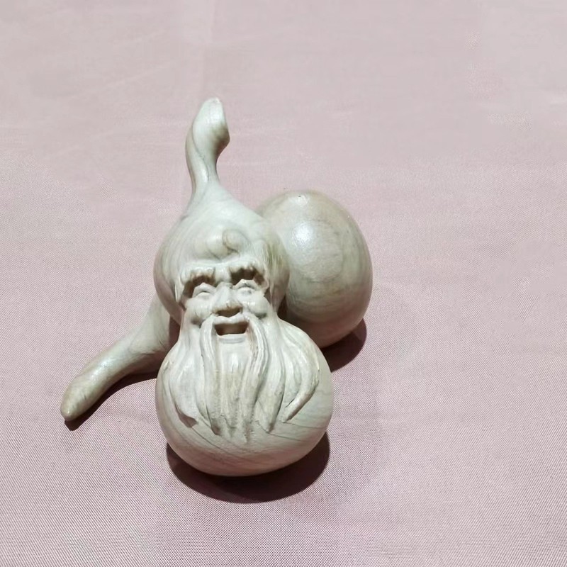 桃の木のハンドルの文章はハンドルの部品の屋台を遊んでいます。|undefined