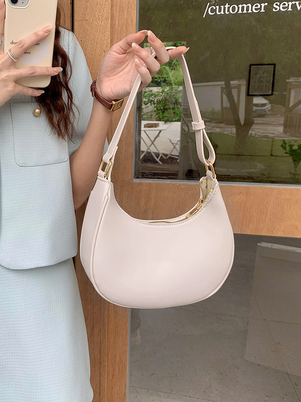 2026 Spring and Summer New Style Underarm Bag, Half-Moon Bag, Simple and Versatile Shoulder Bag, Textured Baguette Bag, Women's Crossbody Small Bag
