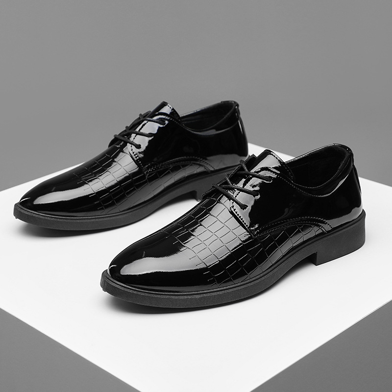 Otoño y invierno zapatos de cuero de hombre zapatos de negocios de estilo formal británicos zapatos de cuero casuales de estilo coreano zapatos de cuero de hombre jóvenes zapatos de cuero de hombre