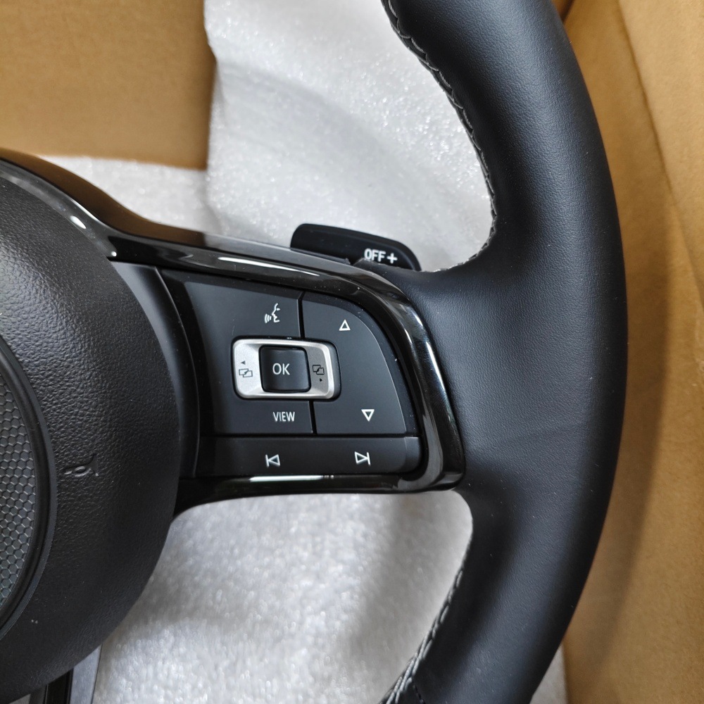 Suitable for Volkswagen Golf Gti7, Passat Cc, Magotan, Sagitar, and Lavida Models, Universal Modified Steering Wheel Assembly