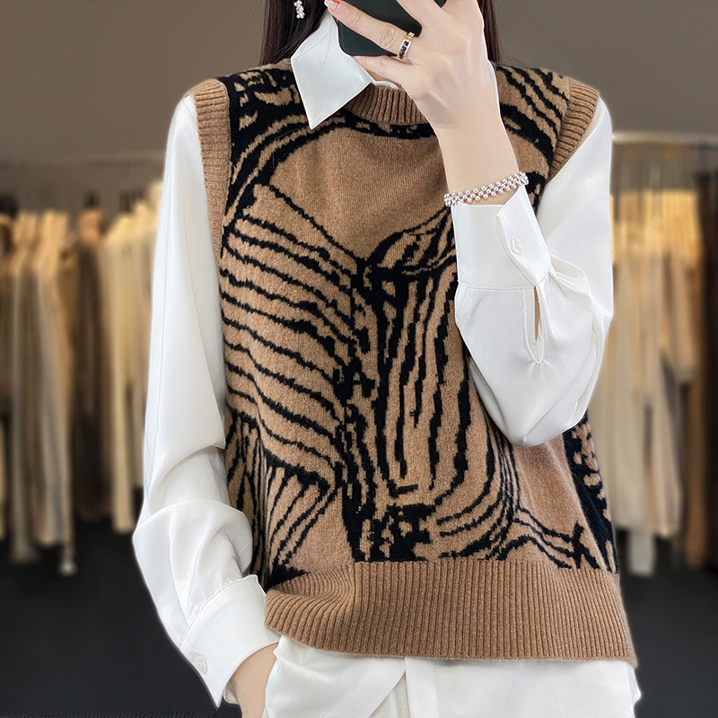 Otoño e Invierno nuevo retro Chaleco de punto jacquard chaleco desgaste exterior de las mujeres chaleco diseño corto sin mangas suéter superior image 5