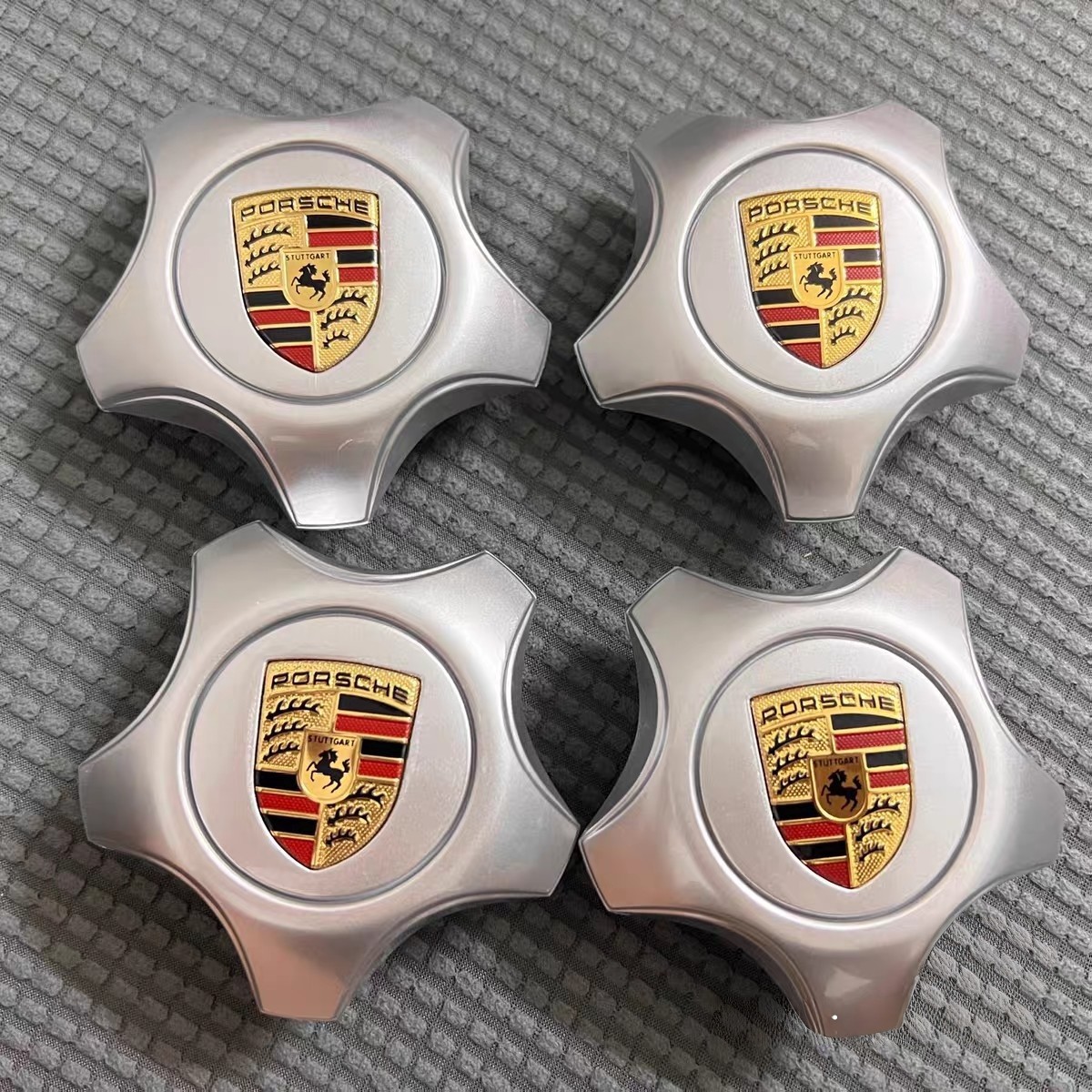 Porsche Old Cayenne Five-Claw High-Quality Wheel Hub Cover
