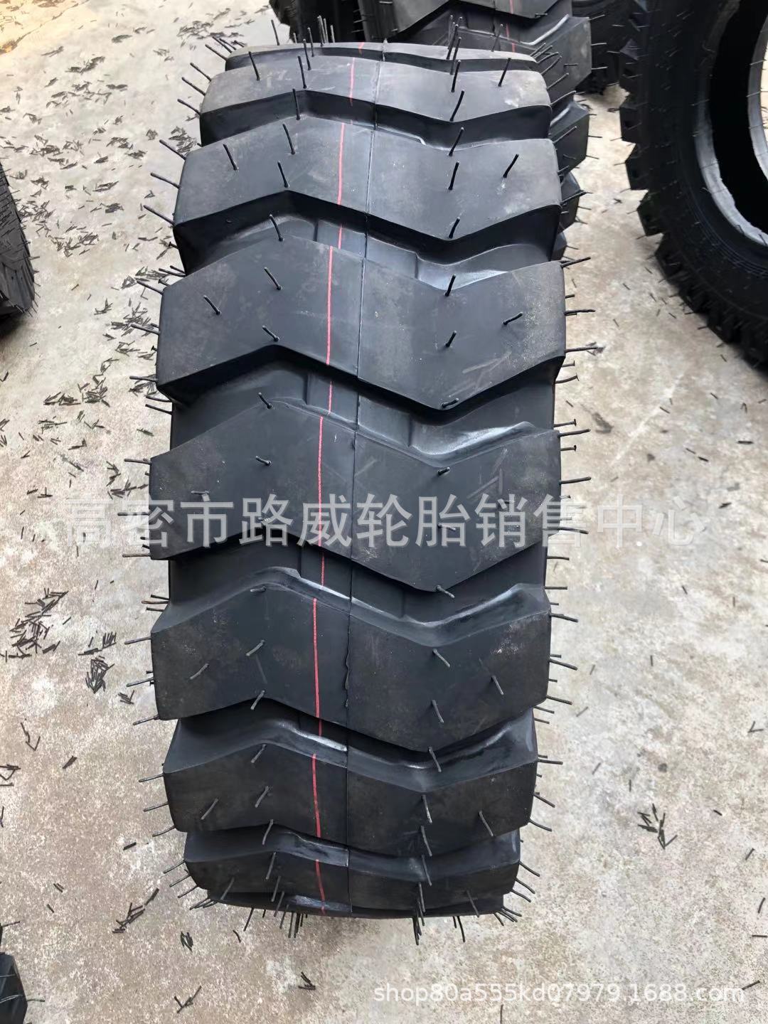 鲁飞牌 14/90-16 15/80-18 小型铲车轮胎 工程轮胎