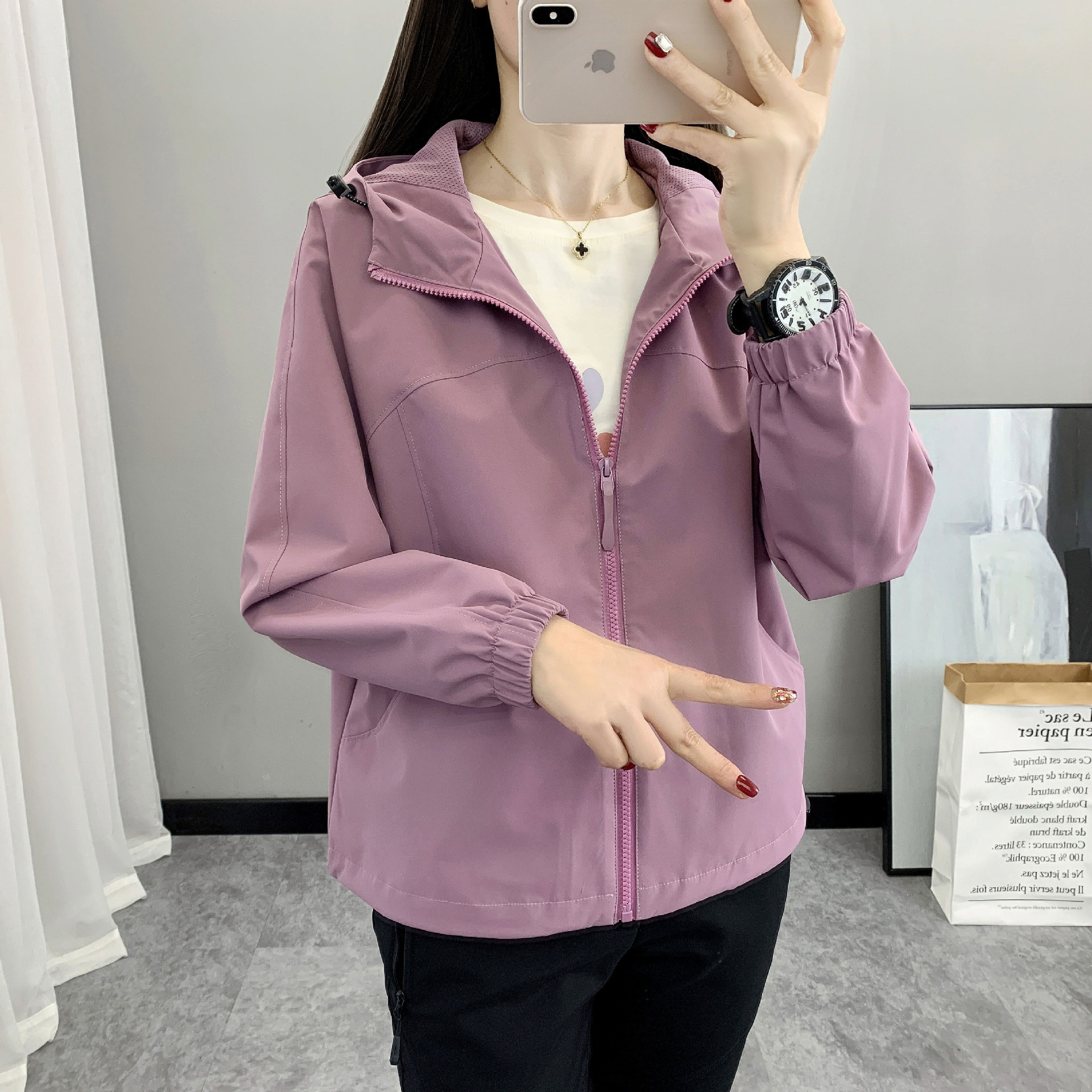 2025 New Women's Outdoor Sports Jacket Windproof and Waterproof Slim and Good-Looking Hooded Single-Layer Women's Jacket