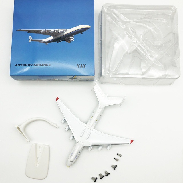 Transport plane, metal realistic airplane model, scale 1:400