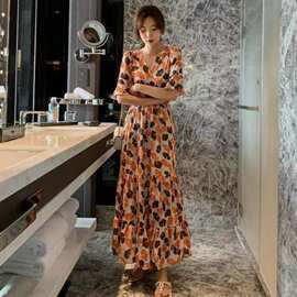 2026夏季新款油画姐妹女装小雏菊长裙显瘦喇叭袖跨境碎花连衣裙女