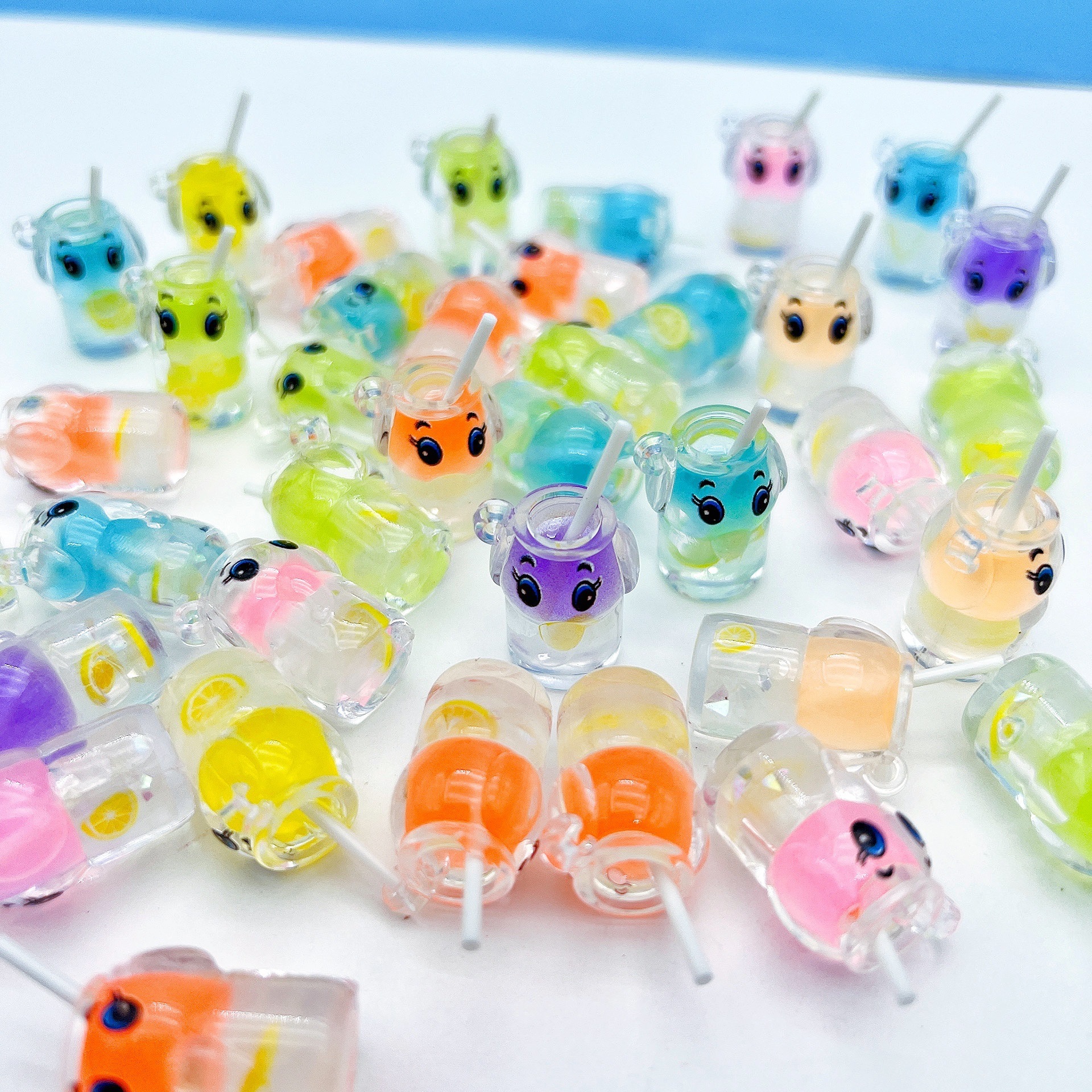 Dibujos animados DIY elefante luminoso paja accesorios para el cabello accesorios pendientes llavero colgante bolsa colgante material al por mayor