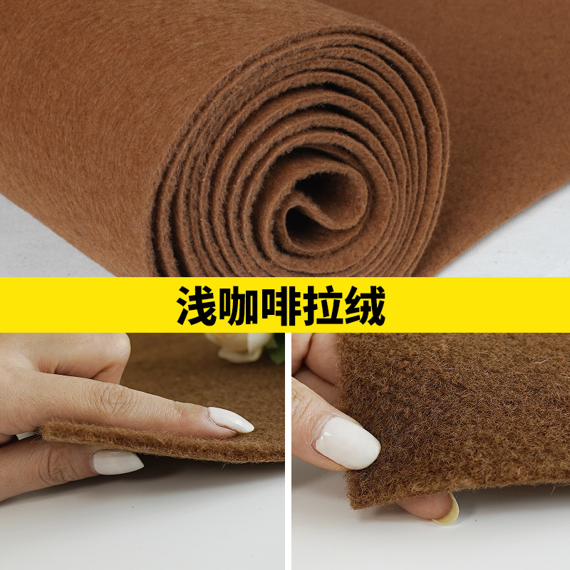 結婚祝いの赤いじゅうたんは一度に結婚して店の入り口を開店します。