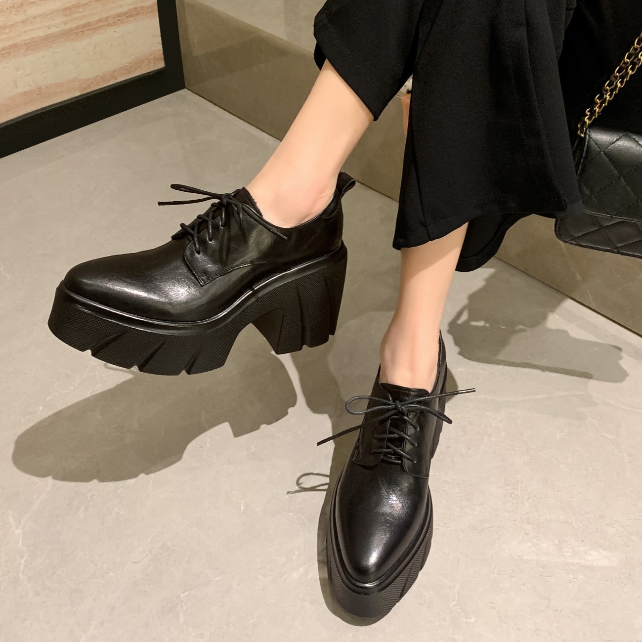 Giày loafer nữ đế xuồng cao gót buộc dây da bò thật — màu nâu