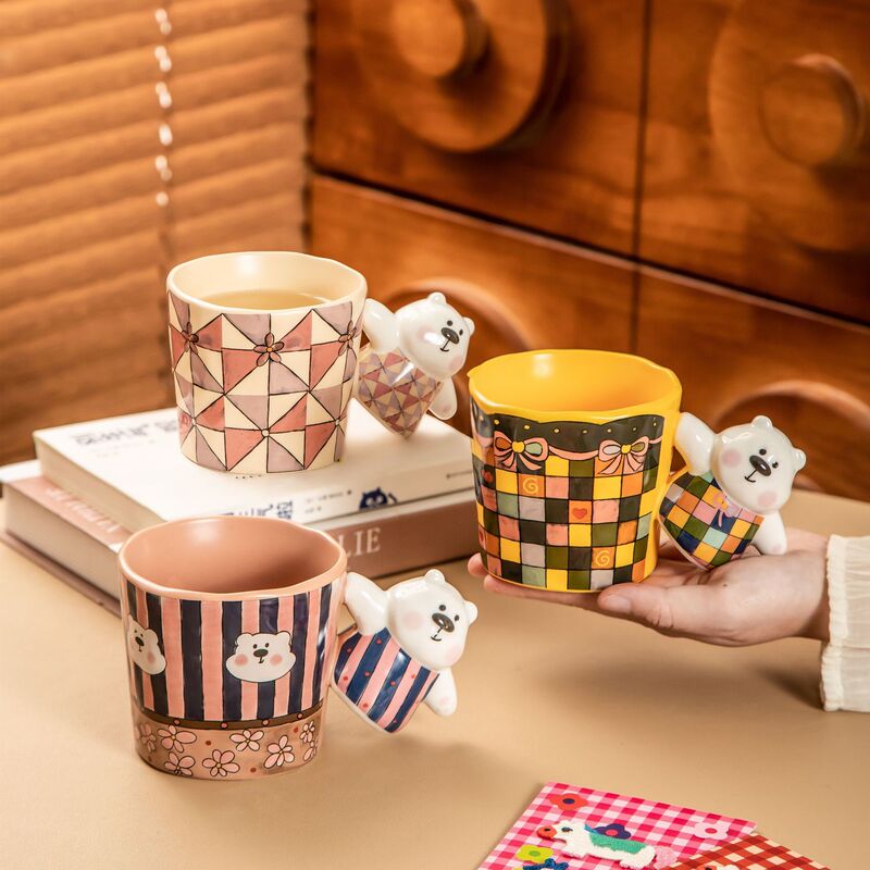 Hand-Painted Ceramic Cup, Cartoon Bear Mug, High-Looking Water Cup, Couple's Small Capacity Cup, Single Cup Coffee Cup Hand-Painted Ceramic Cup, Cartoon Bear Mug, High-Looking Water Cup, Couple's Small Capacity Cup, Single Cup Coffee Cup