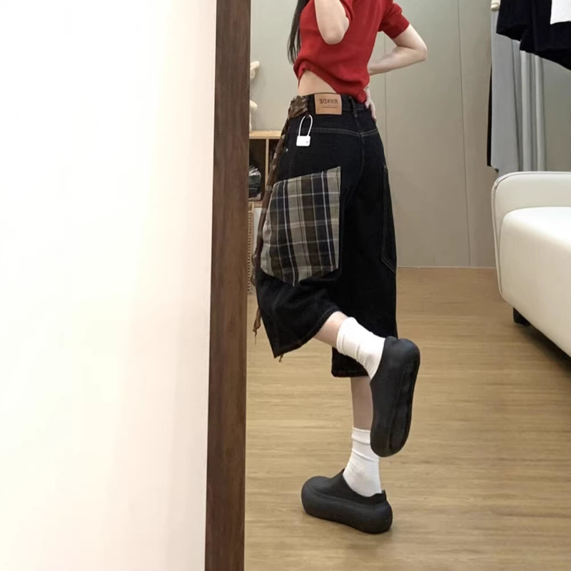 American-Style Plaid Large-Pocket Workwear Denim Shorts for Women, Spring Season, Plus-Size, Loose Fit, Slimming Wide-Leg Mid-Length Shorts