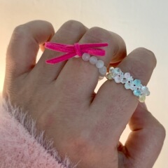 Dopamine-style metal irregular niche design exquisite craft pendant ring cute bead bowknot ring