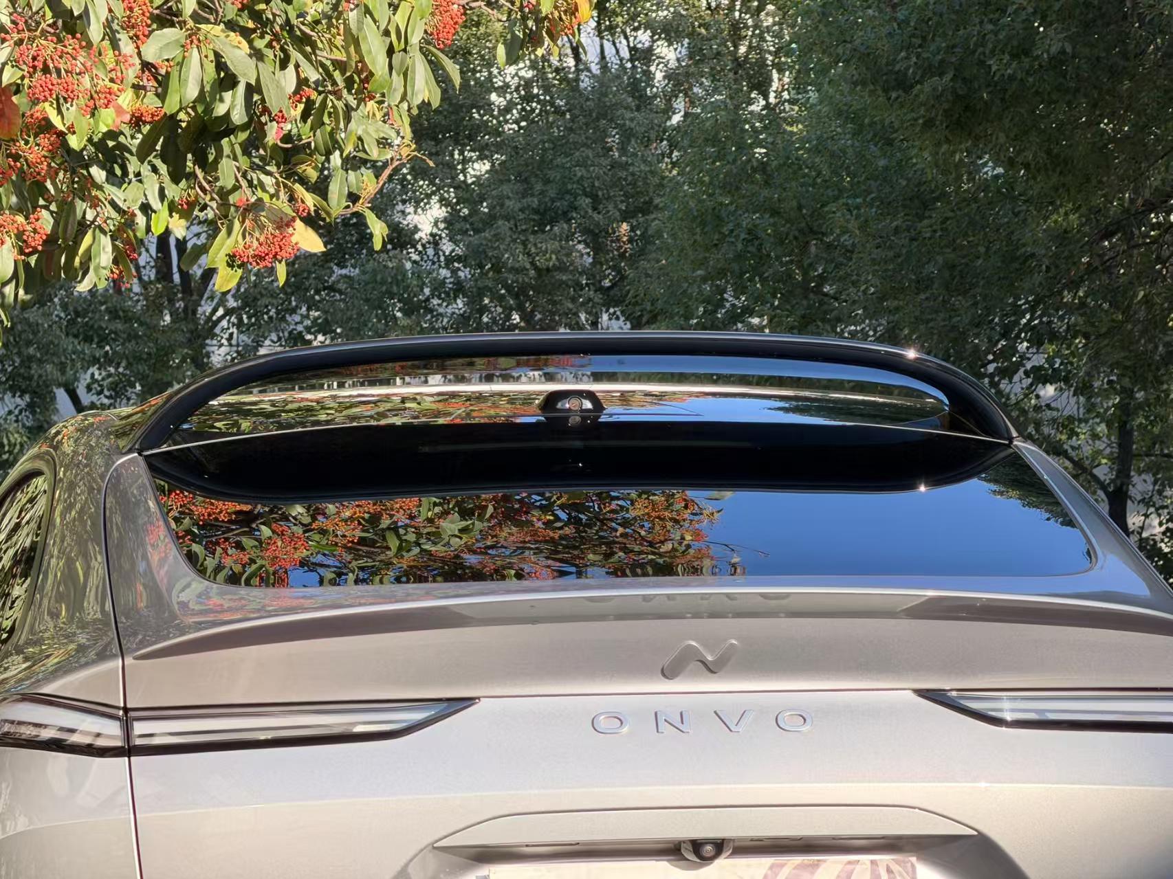 Suitable for 26 Models of Ledao L60, Abs No-Drill Original Car Style Sports Rear Wing, Glossy Black Version, Special Modification Parts