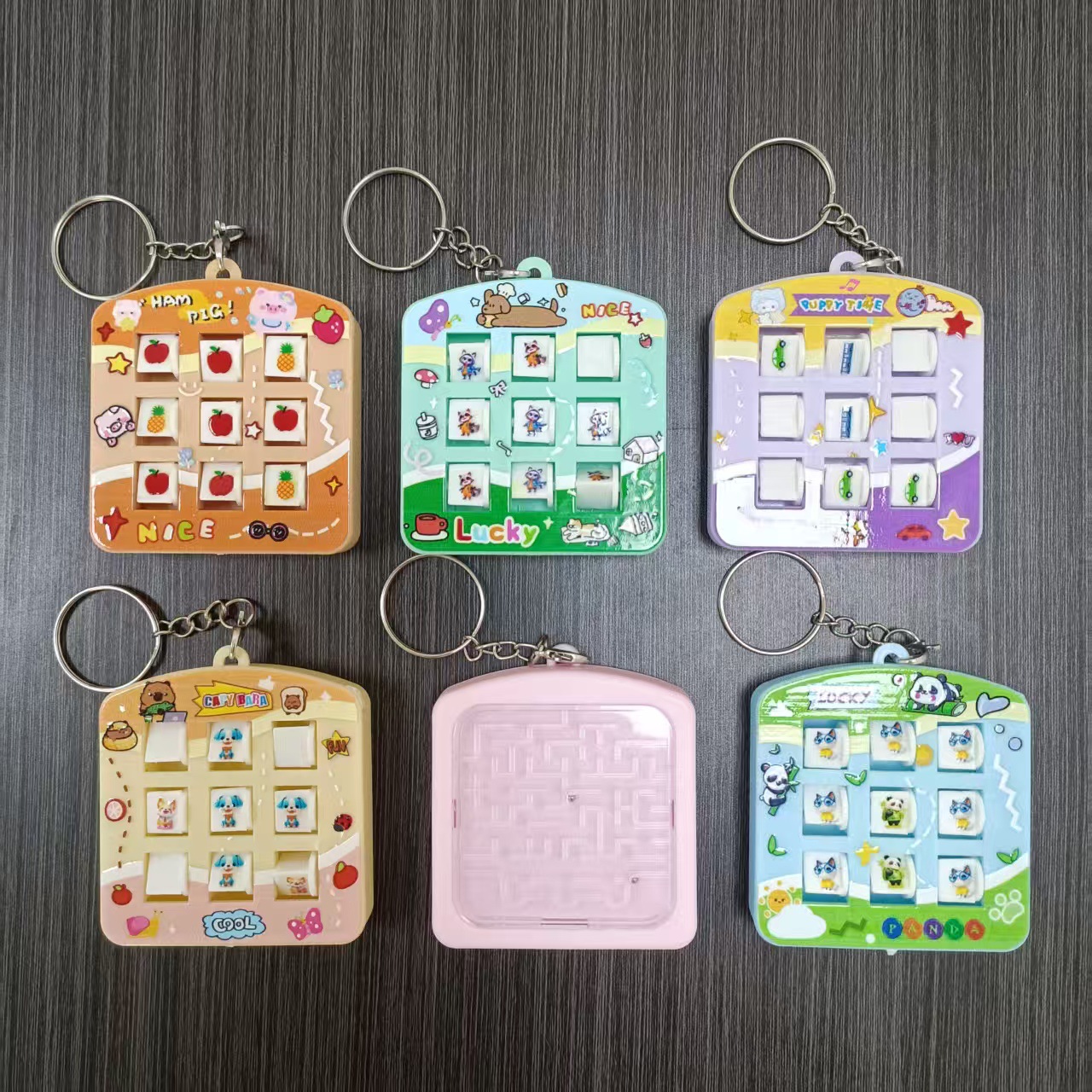 Mini dibujos animados puzzle tic-tac