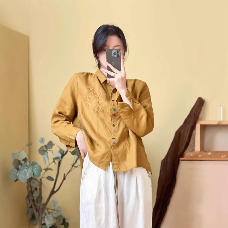 2026 Spring New Style Artistic Ethnic Style Embroidered Colorful Button Shirt Women's Retro Loose Slimming Top 2026 Spring New Style Artistic Ethnic Style Embroidered Colorful Button Shirt Women's Retro Loose Slimming Top