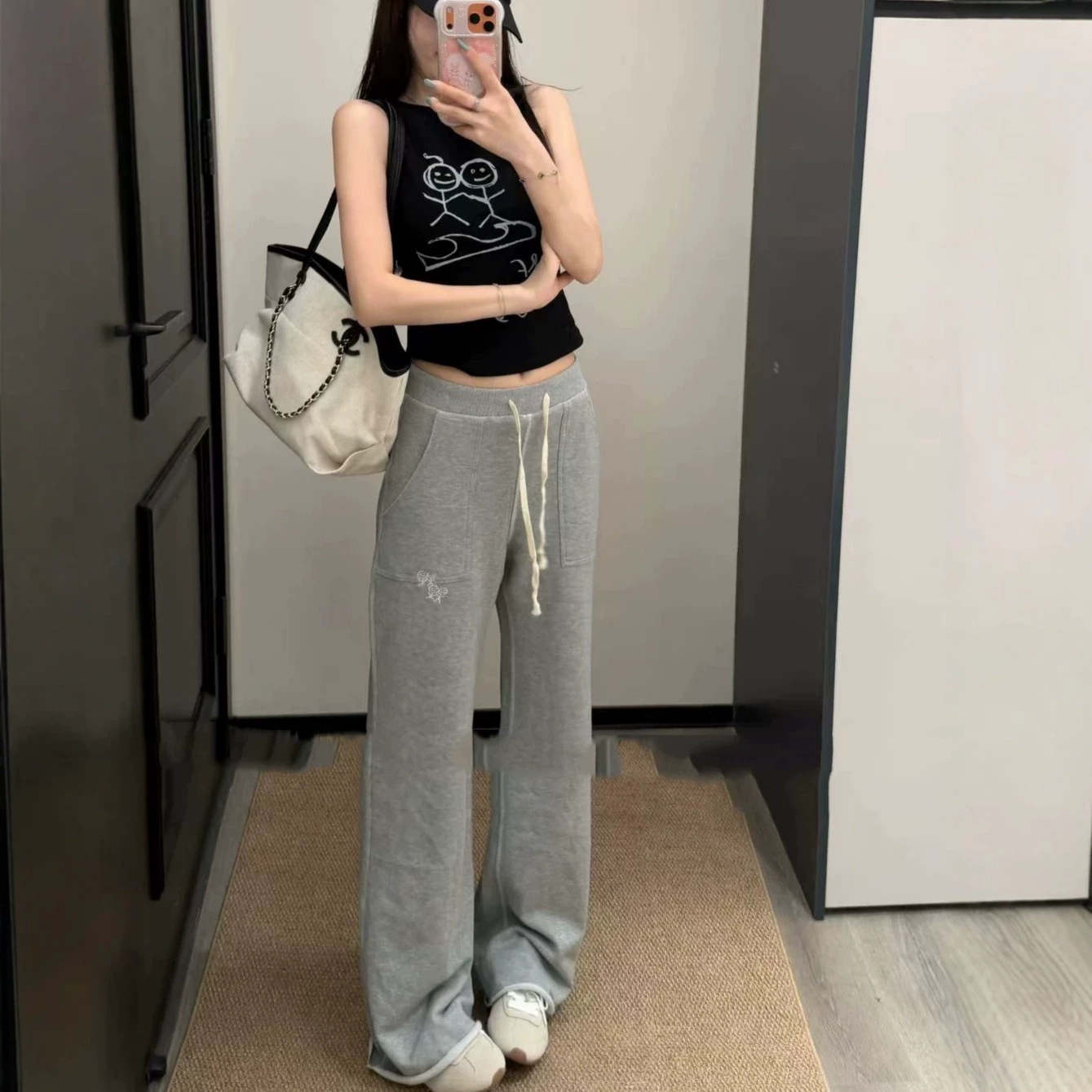 高品质火柴人腰头明线抽绳微喇休闲显瘦运动裤长裤卫裤女时尚新款