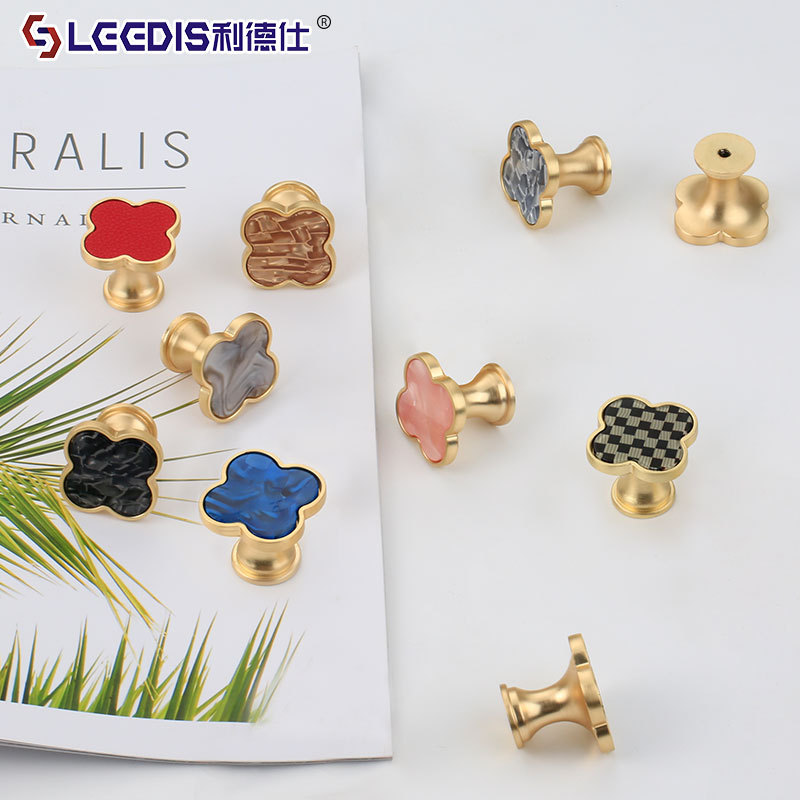 Factory Direct Sale Wardrobe Hardware Small Pull Handle Decorative Clothes Hook Drawer Single Hole Door Handle Clothing Hook Furniture Accessories