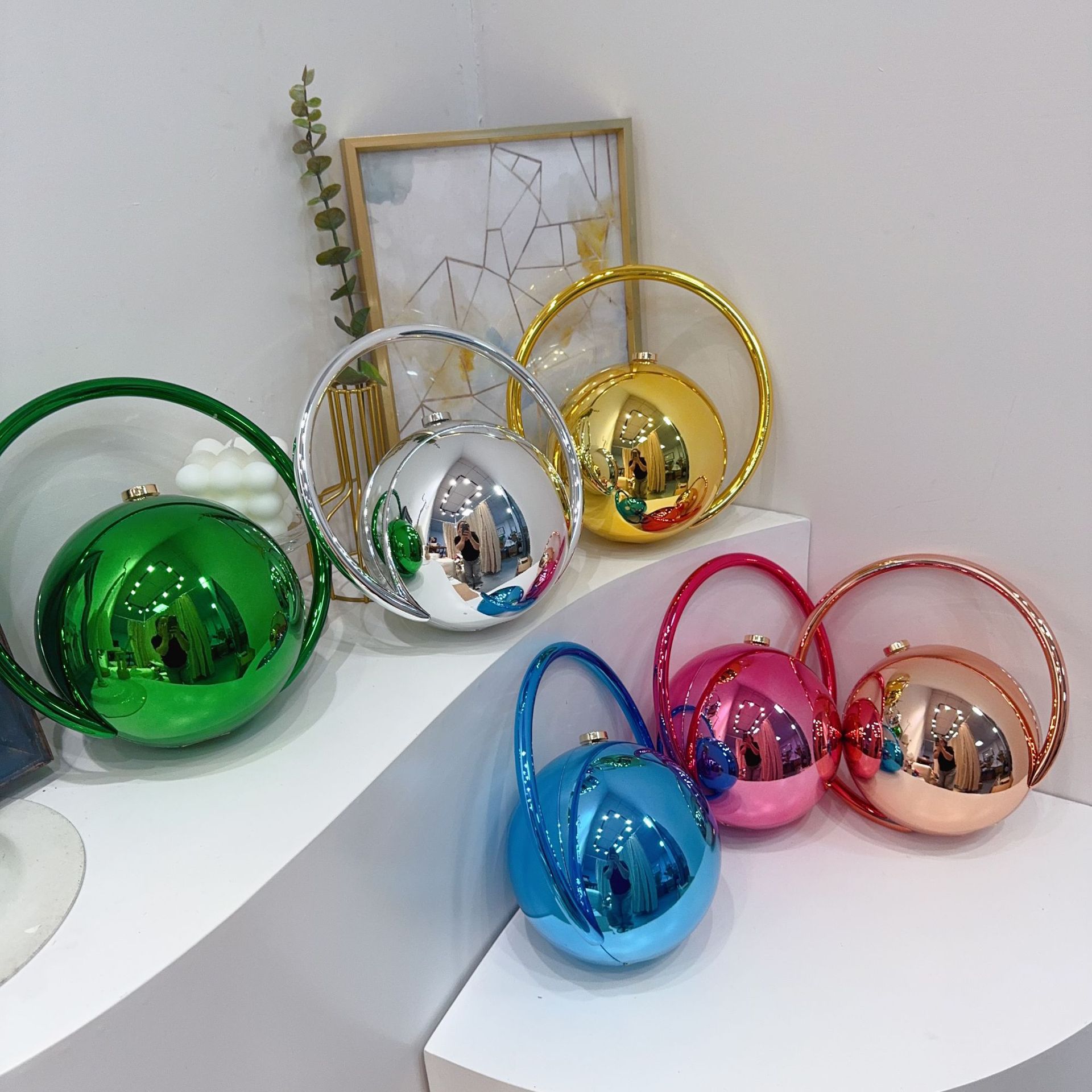 Europa y los Estados Unidos transfronterizos bolsas de cena de damas de alto nivel bolsas de mano de sequillas nuevas bolsas de cena esféricas de color sólido simples