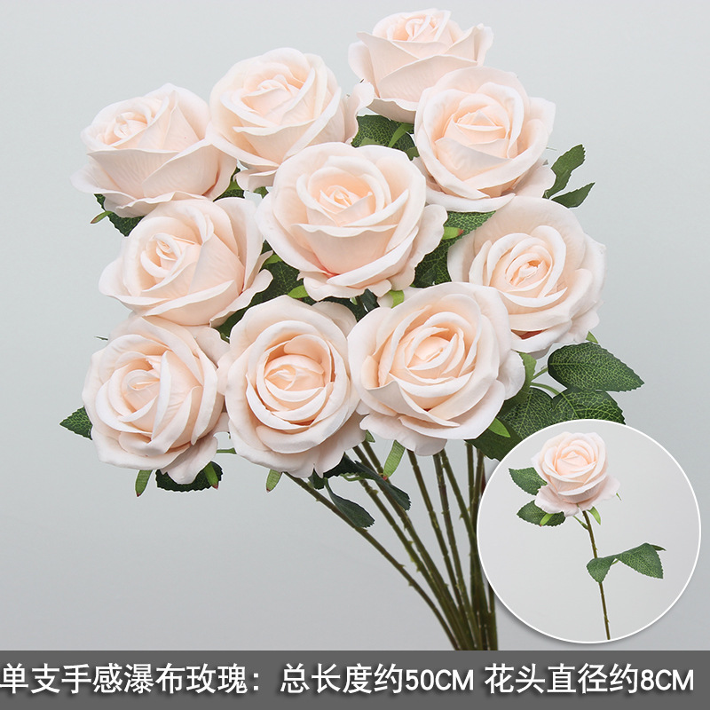 Franela de flores artificiales Cascada de rosas Decoración de flores falsas Pared de fondo Red de celebridades perforada Decoración de rosas Centro comercial Pared de cártamo