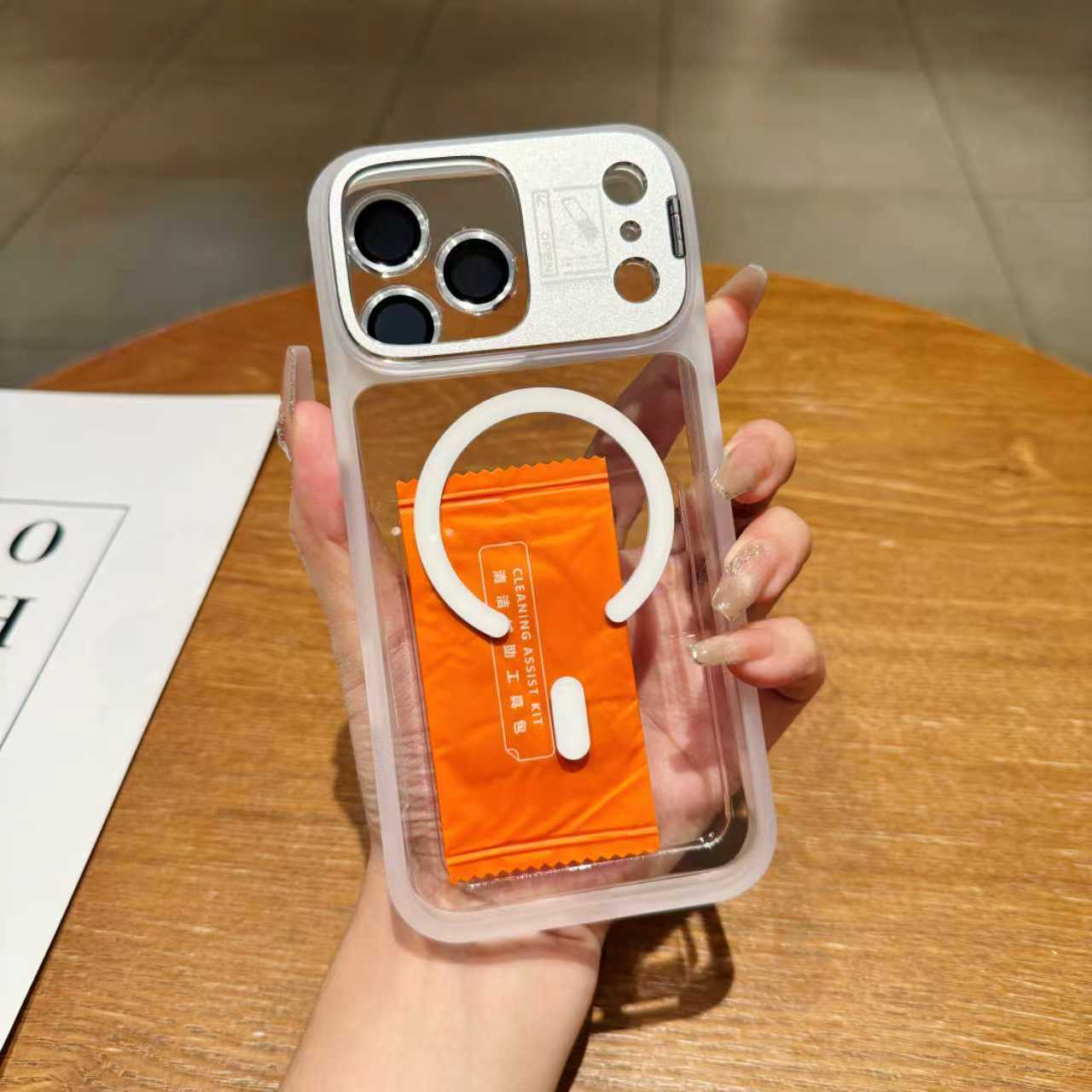 Aplicable a Apple 17 ProMax caso de teléfono móvil D2 soporte multidimensional caso de absorción creativo personalidad nuevo iPhone resistente a caídas