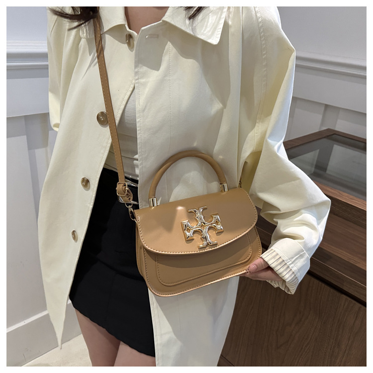 Cross-border retro underarm women's bag, this year's new fashionable single-shoulder bag, trendy and textured crossbody bag, casual tofu square bag undefined