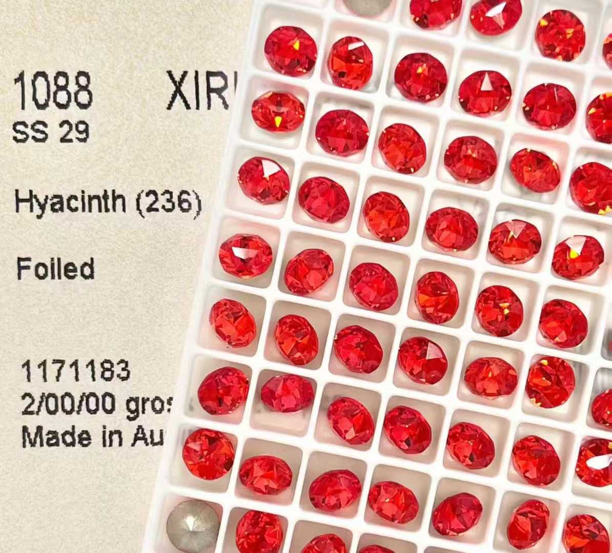 236 히아신스 레드