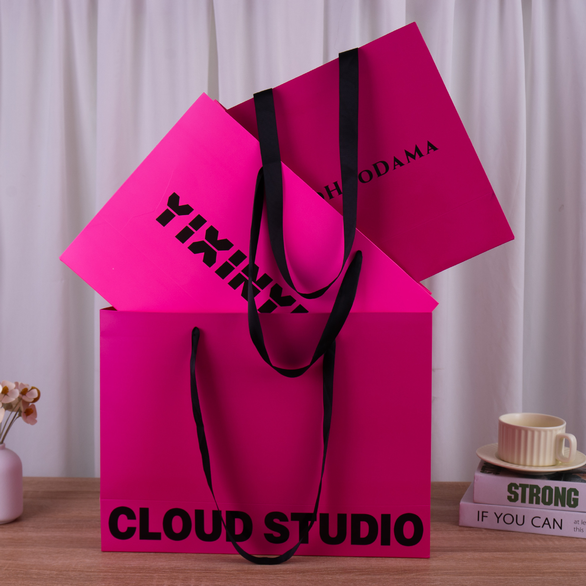 彩色立体服装手提袋烫金纸袋印刷Logo高级感礼品袋加厚白卡购物袋