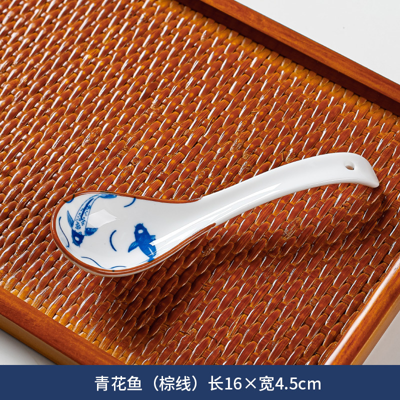 Cuchara de sopa pequeña de estilo japonés cuchara de cerámica azul y blanca creativa hogar engrosada mango curvo anti-escaldado comiendo cuchara de sopa al por mayor