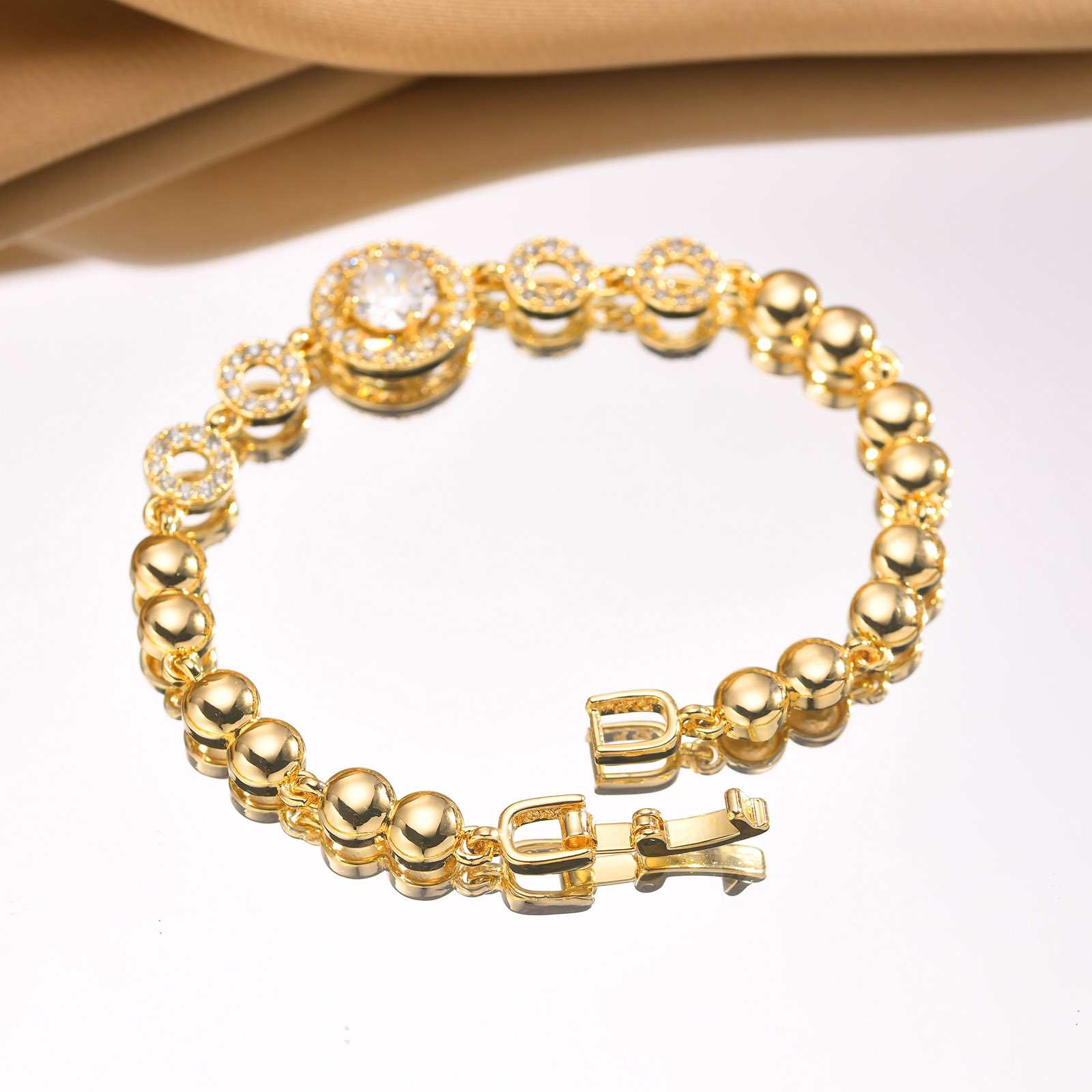 11g Weight Copper Pendant Material Zircon Inlay Material Wholesale Jewelry Vintage Style Classic Style Geometric Copper Zircon Bracelets Love Chain
