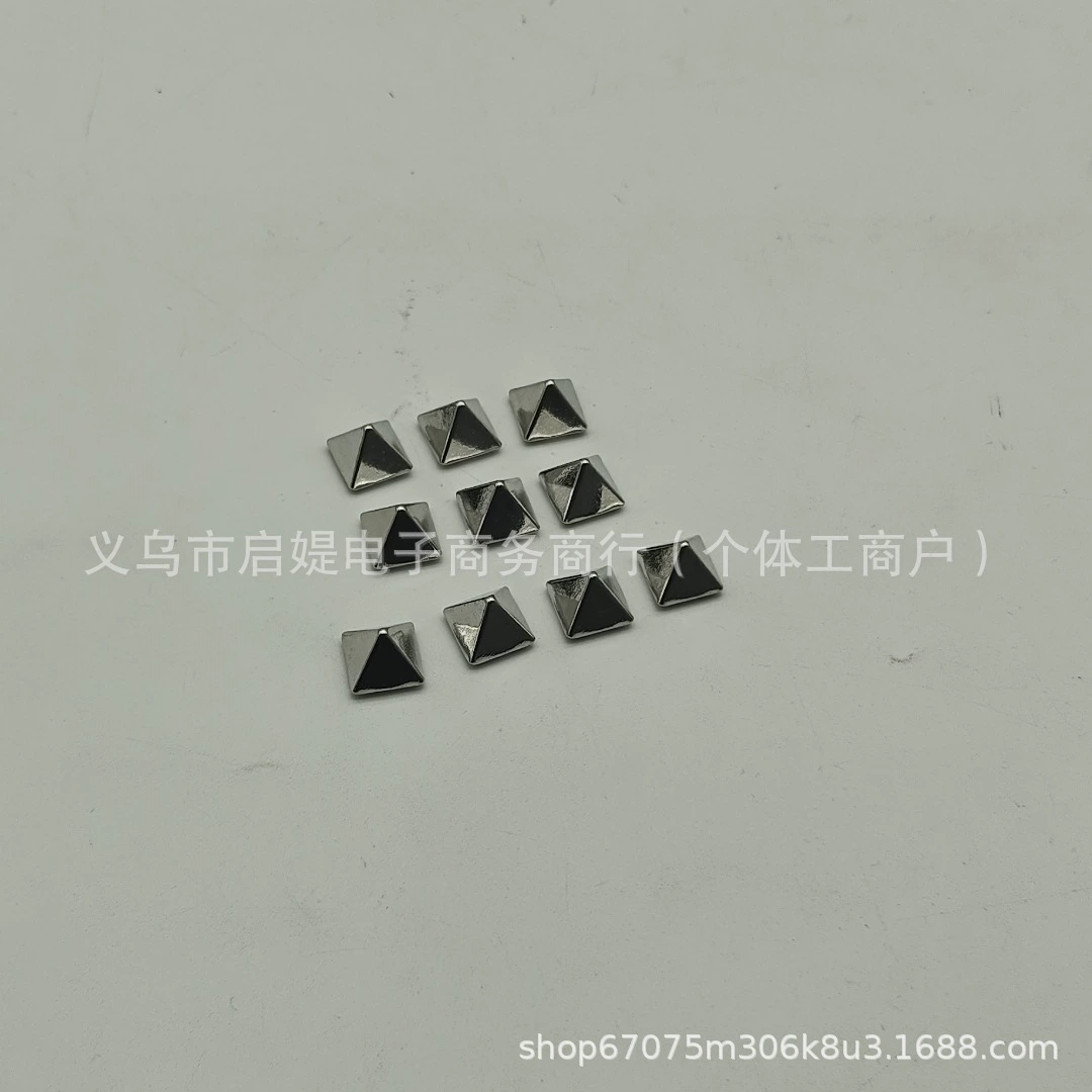 Snowboard treadle pad Трансграничные сноубордисты пирамиды шипы сноуборд противоскользящие педали