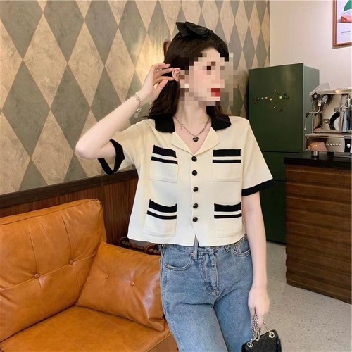 Women's two-piece set: loose short-sleeve summer Chanel-style top + high-waisted pleated mini skirt for a slimmer look