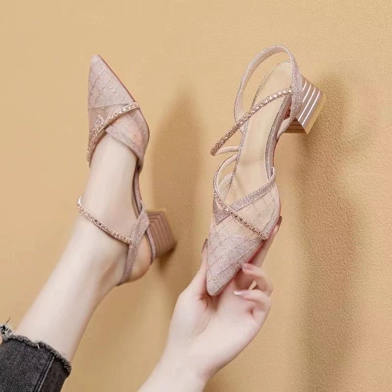 Баотоу с сандалиями женские толстые каблуки 2024 новые летние сетчатые стразы высокие каблуки на высоком каблуке французские заостренные туфли