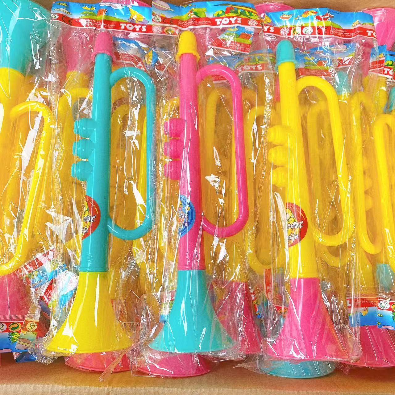 Juguetes infantiles coloridos juegos de rompecabezas bocina de animador puede soplar el juego colocado en el suelo 2 lotes