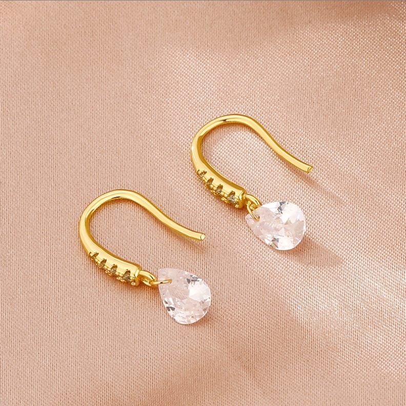 Gota de agua gancho de oreja de circón destello inteligente femenino exquisito sentido de alta gama Pendientes simples y compactos temperamento ligero lujo todo fósforo