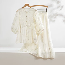 小西装;半身裙;连衣裙