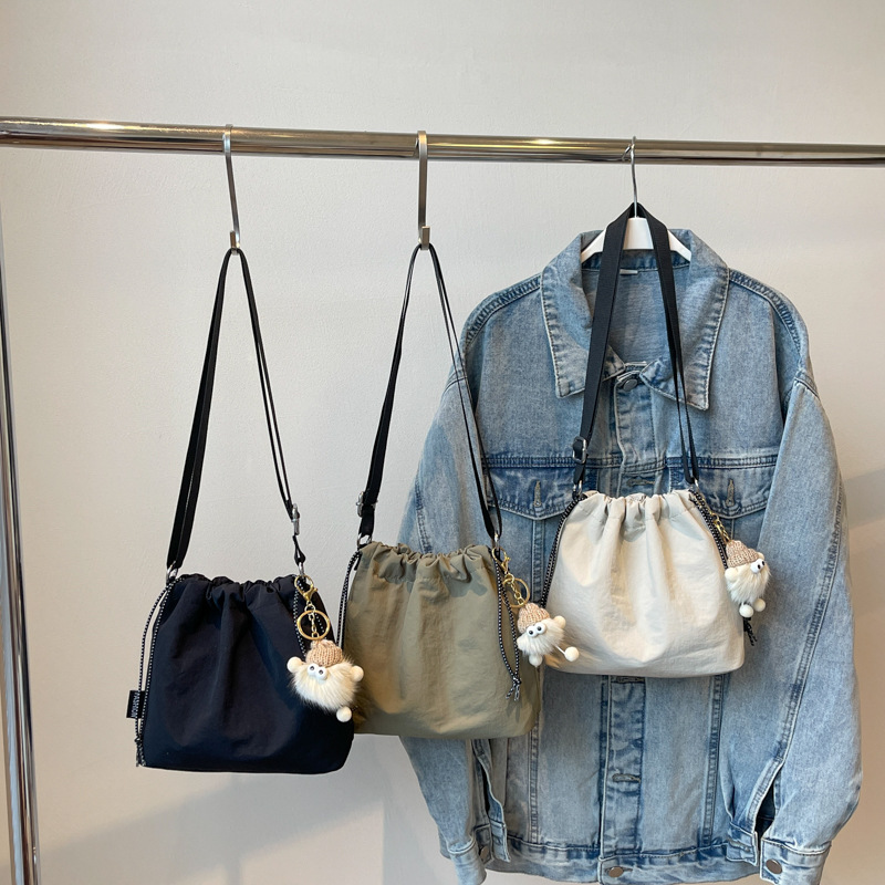 Bolso de tela de nylon transfronterizo bolso de brazo de mujer gran capacidad primavera y verano 2 bolsos 024 nuevo bolso de hombro ligero casual