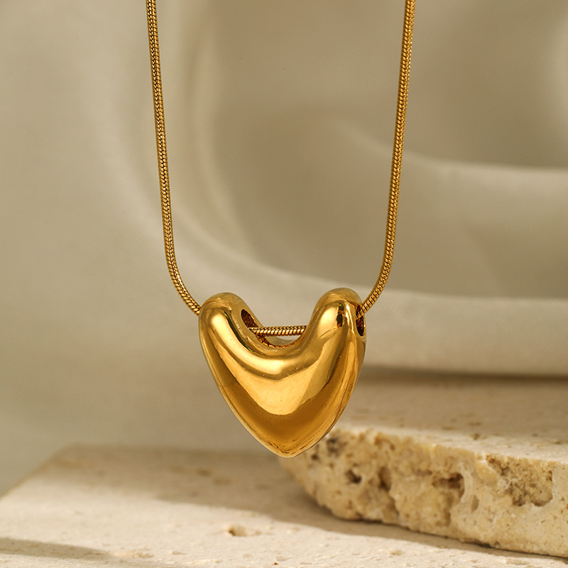 13g Weight 14K Gold Plated Plating Material 304 Stainless Steel Pendant Material Pendant Necklace Classification 304 Stainless Steel Chain Material 1 Piece Quantity Casual, Daily Occasion 304 Stainless Steel Material Heart Shape Pattern Women's Gender Simple Style Style Wholesale Jewelry Simple Style Heart Shape 304 Stainless Steel 14K Gold Plated Pendant Necklace 8