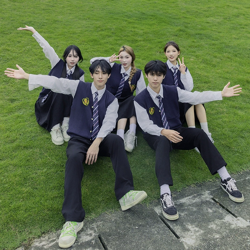 Студенческая спортивная игра в жилете для старшеклассников