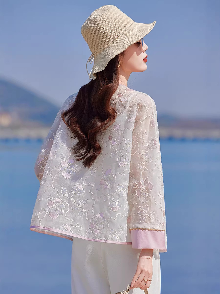 Áo cardigan nữ tay dài thêu hoa cổ tròn phối nút — Màu hồng, màu mơ