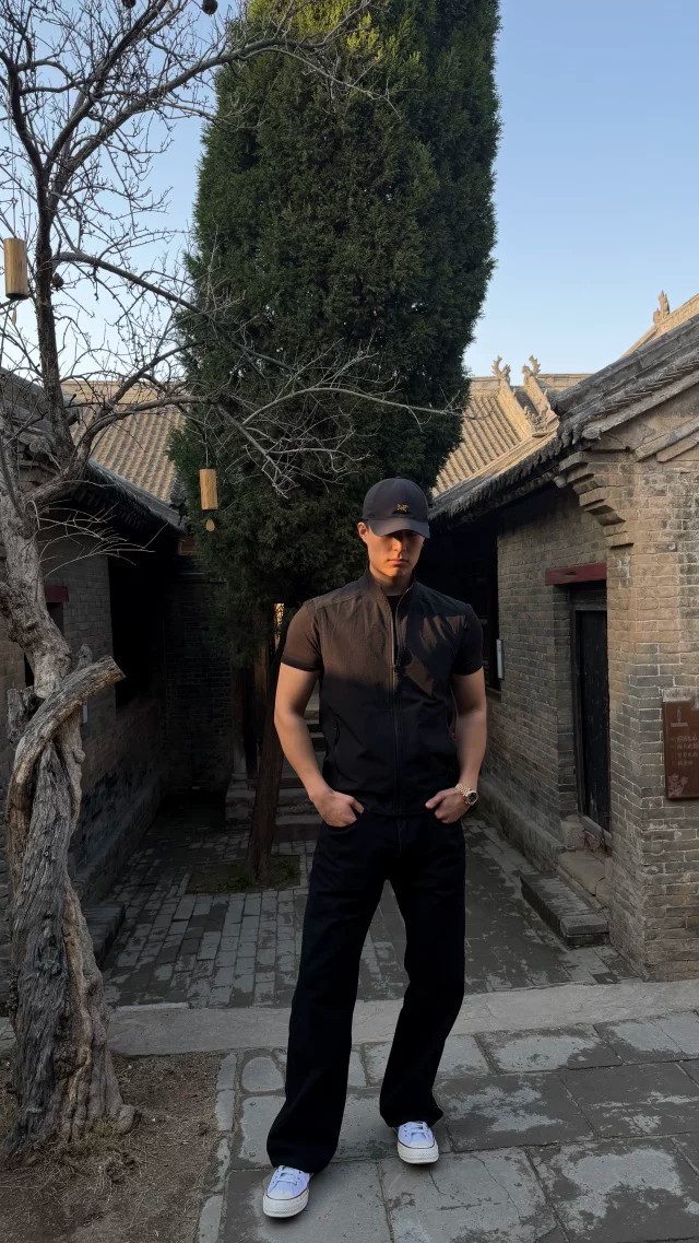 Men's Slim Fit Vest Quick Drying Breathable Sports Casual Zipper Sleeveless Top Lightweight Outdoor Summer Solid Color Stand Collar_viptrois.com
