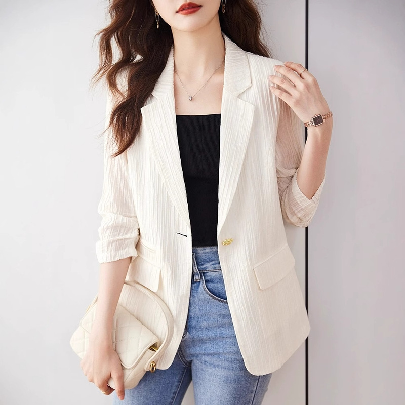 Three-Quarter Sleeve Small Suit Jacket for Women 2025 New Summer Thin Small Casual Top Tencel Sun Protection Suit