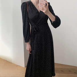 韩国chic复古优雅显瘦V领交叉侧边系带收腰一片式小碎花连衣裙女