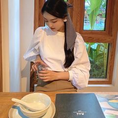 2025春秋新款法式圆领衬衫女慵懒风小众休闲宽松百搭上衣潮