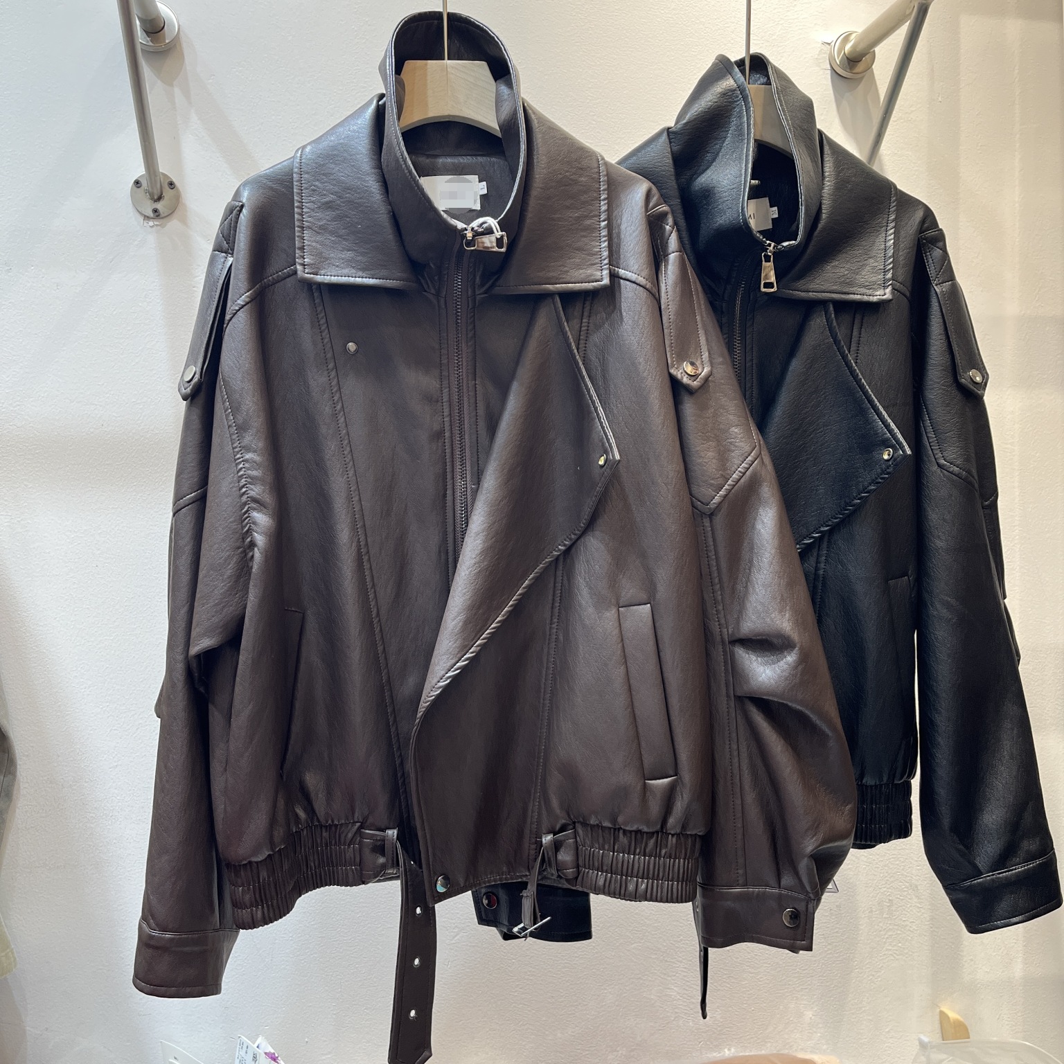 European Style Brown Leather Jacket for Women, New Autumn Model, American Motorcycle Style, High-End Silhouette Jacket, 2026 Trend