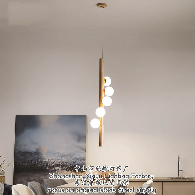 Mesa de comedor de tronco cama moderna iluminación de red creativa para el hogar personalidad roja nórdica bar bar de la atmósfera lámpara de escritorio simple