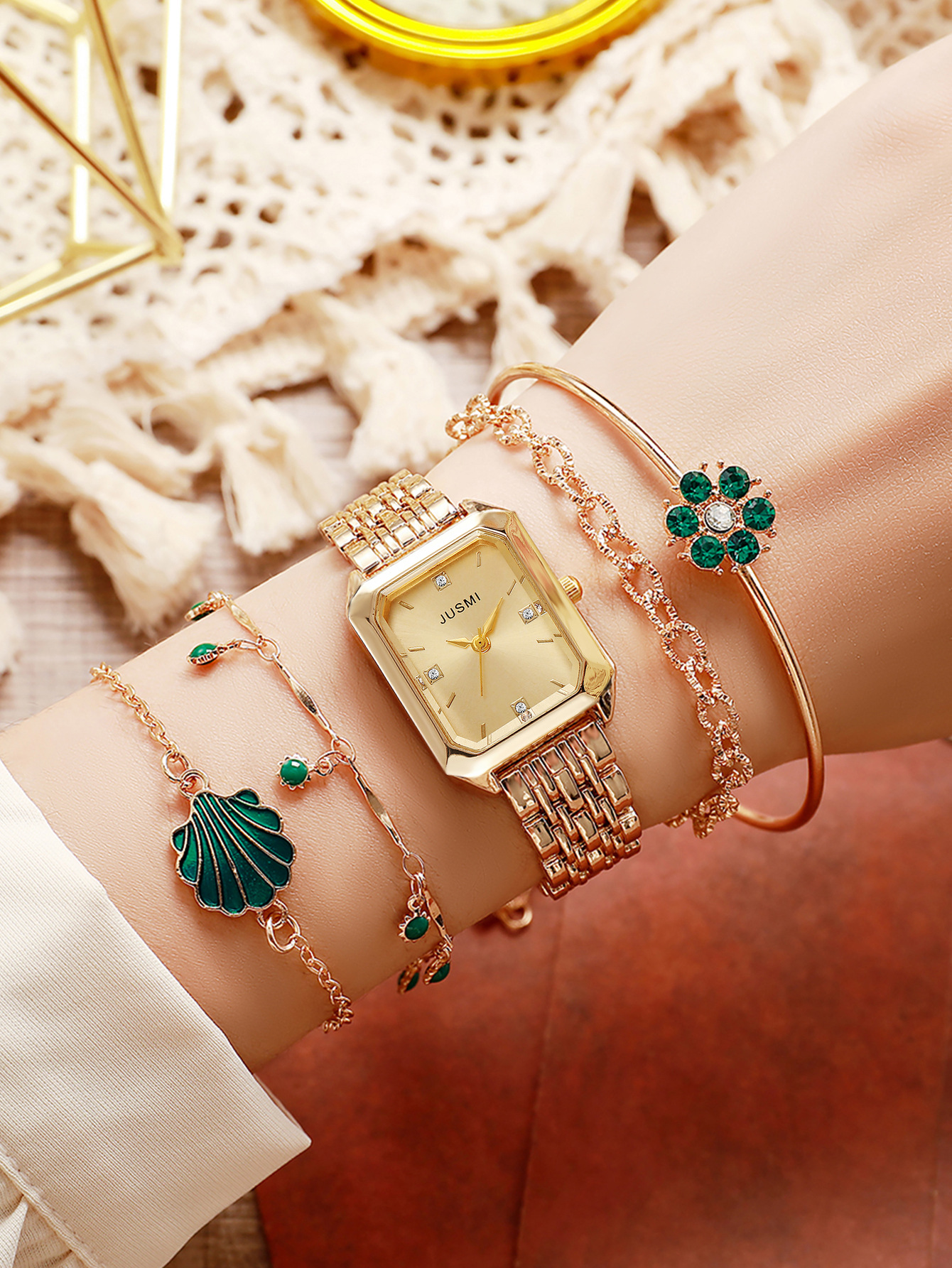 Daily, Shopping Occasion Quartz Movement Casual Flower Shell Butterfly Double Snap Quartz Watch Women's Watches