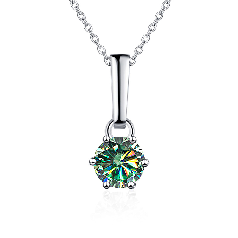 Exclusive sterling silver moissanite six-claw pendant necklace with artificial diamond on a clavicle chain2