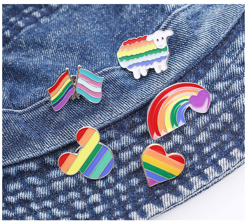 Fashion Clouds Rainbow Heart Shape Alloy Enamel Unisex Brooches display picture 4