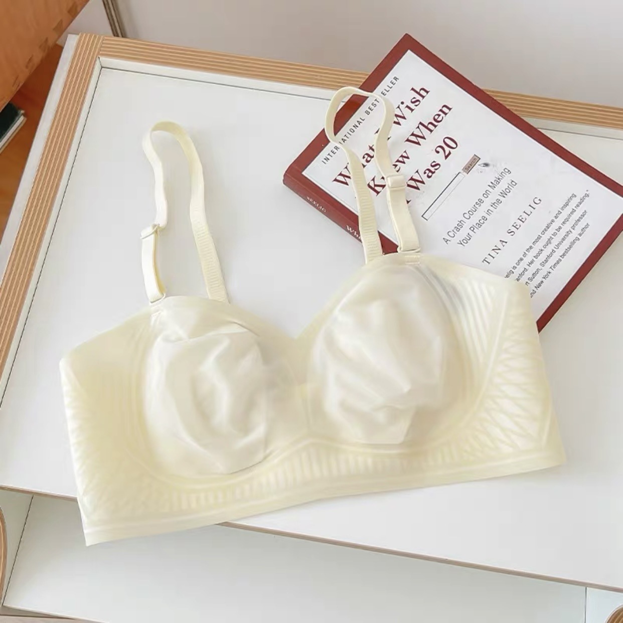 유백색 하이 퀄리티